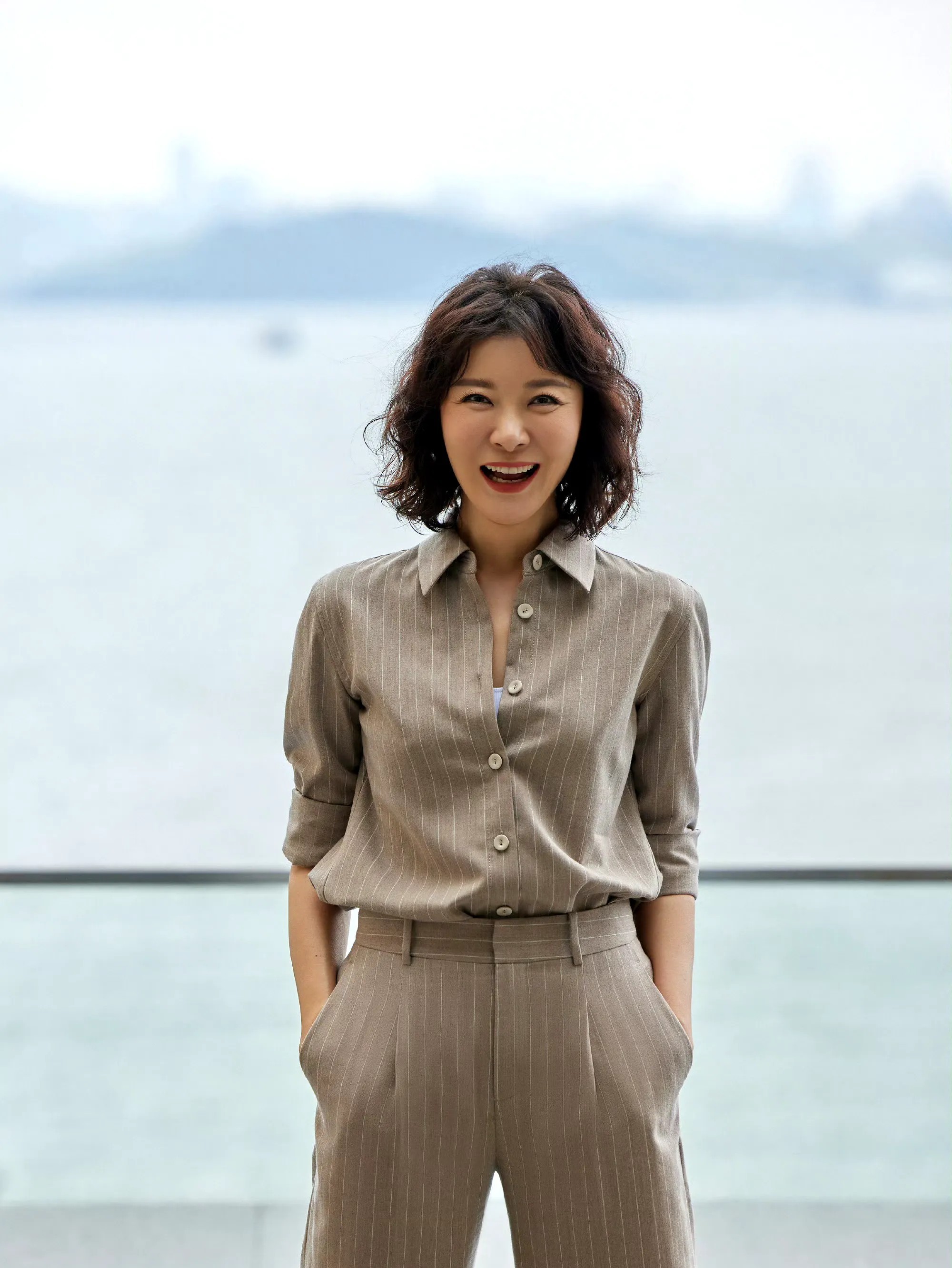 《以法之名》的女主应该让她演，而不是让蒋欣演！蒋欣演郑雅萍将是这部剧最大的败笔，