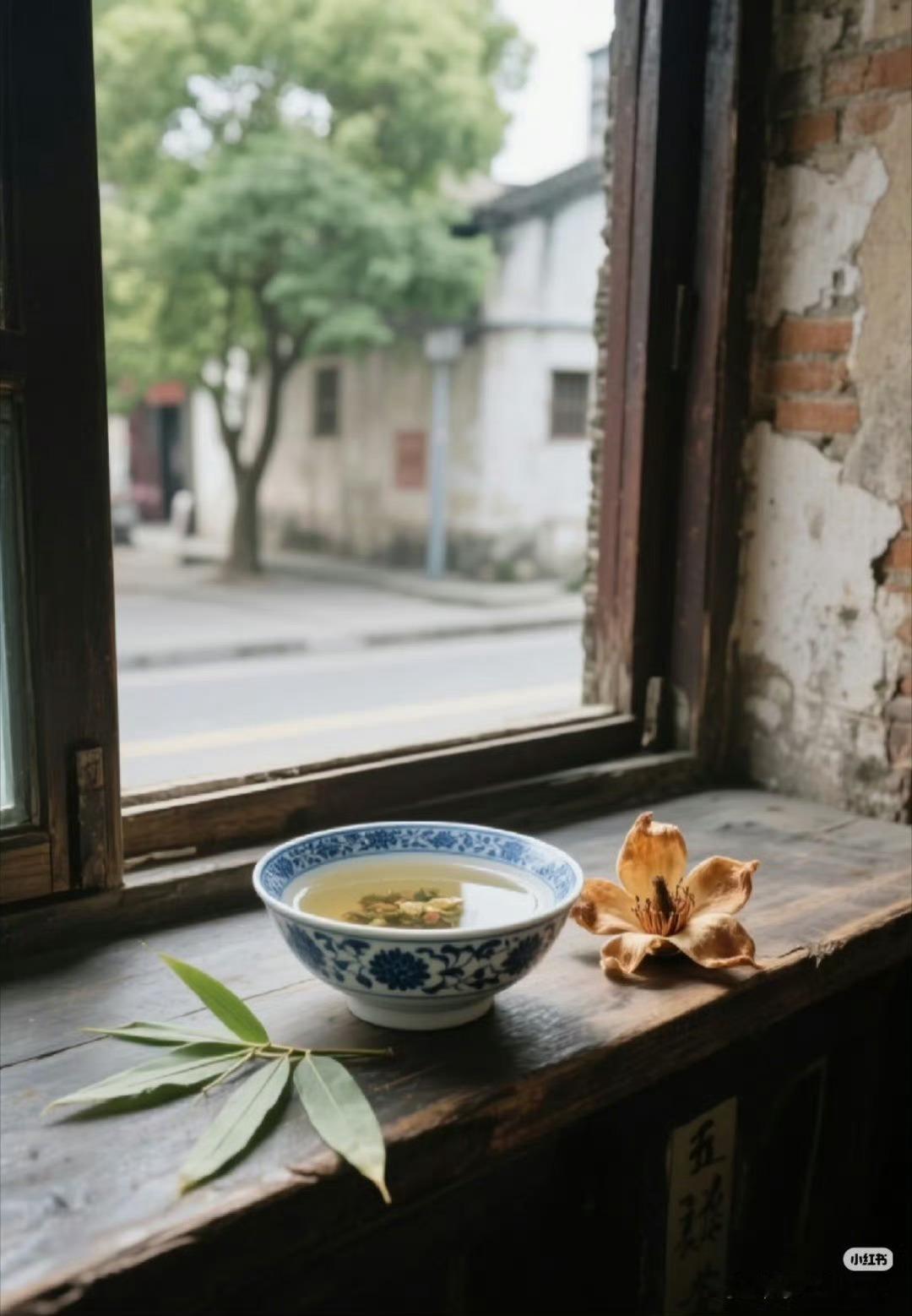 百年凉茶遇体育精神！赵蕊蕊打卡十三行200年王老吉凉茶铺，林则徐赠壶的传说加持，