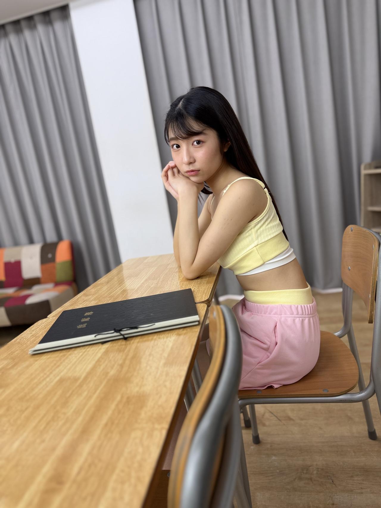 静坐思悠远，书香伴我眠