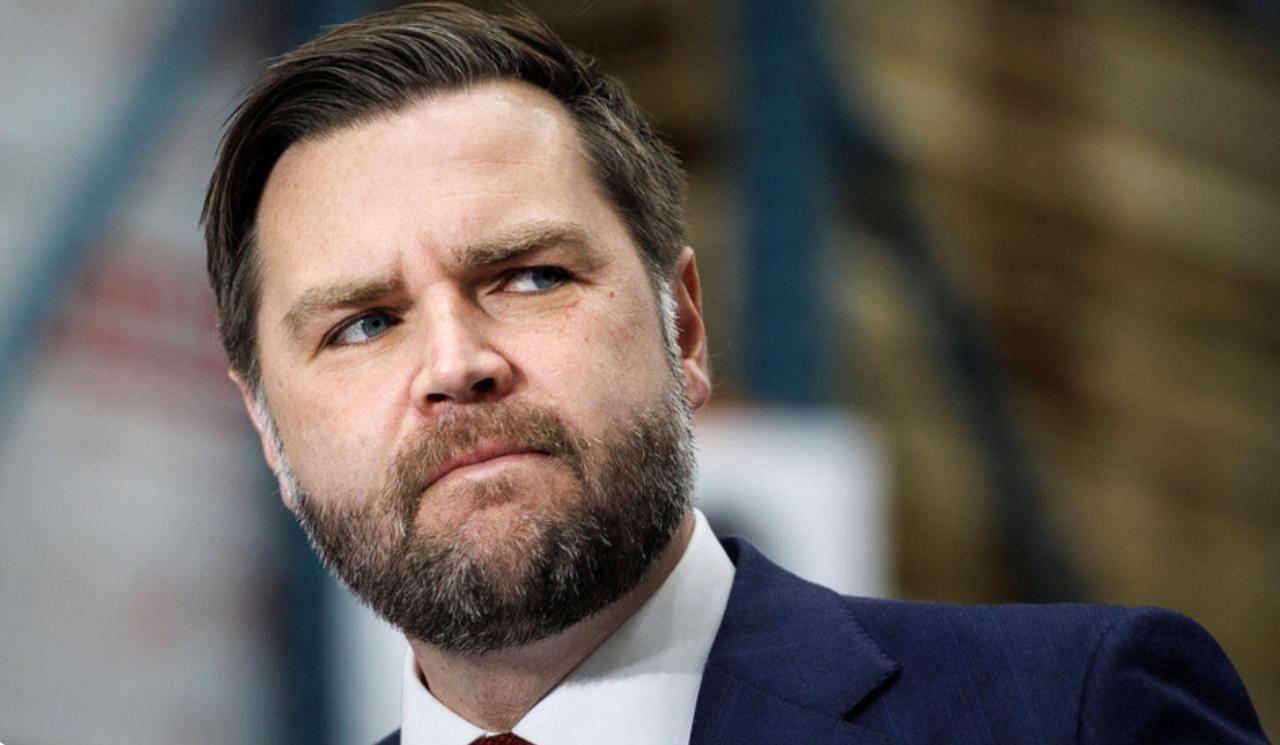 万斯：美国正关注古巴海域船只事件，希望情况