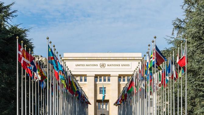 联合国大会上，中国代表逐个点名6个国家，撂下一句：你们没资格据中国驻联合