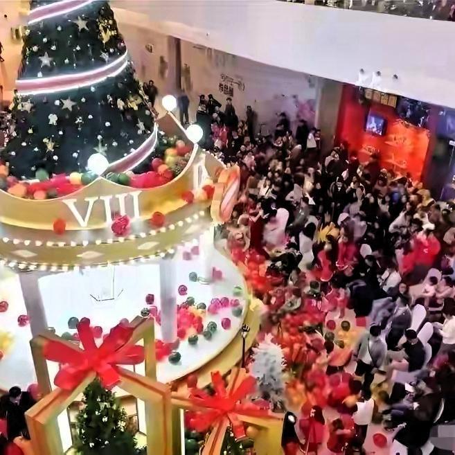 全世界都在准备圣诞节狂欢，为何中国表现的如此冷清？朋友圈里国