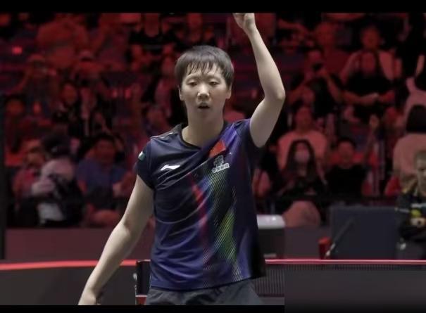 王曼昱彻底被“玩坏”了！决赛明明手握三个冠军点，却被对手连下5分，到手的金牌硬是