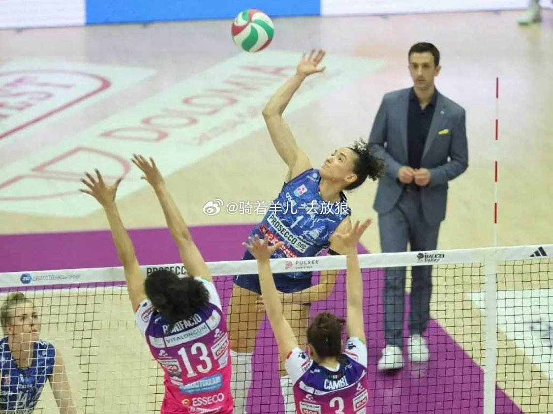 3：1！朱婷意外受伤，加比20分，科内连续八次晋级决赛朱婷意外受伤意大利女排半