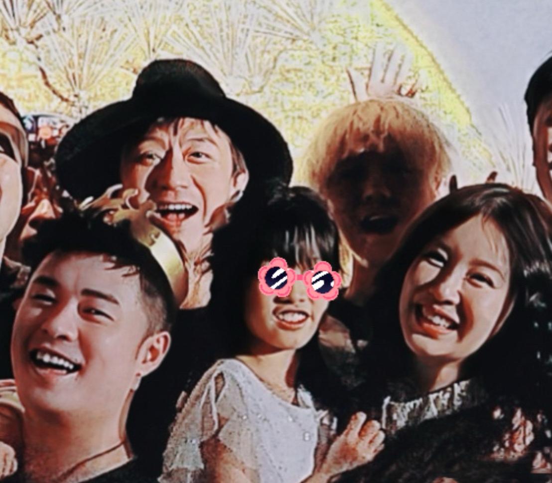 陈赫40岁生日照：角落里藏着的小鹿惊喜9日，陈赫迎来了自己的40岁生日，一场