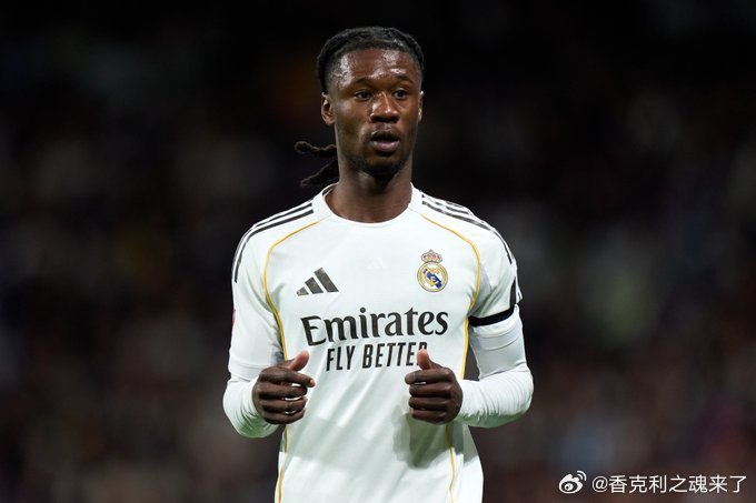 法国队报透露利物浦是处于兴趣阶段的俱乐部之一，因为皇马似乎愿意出售卡马文加，他在