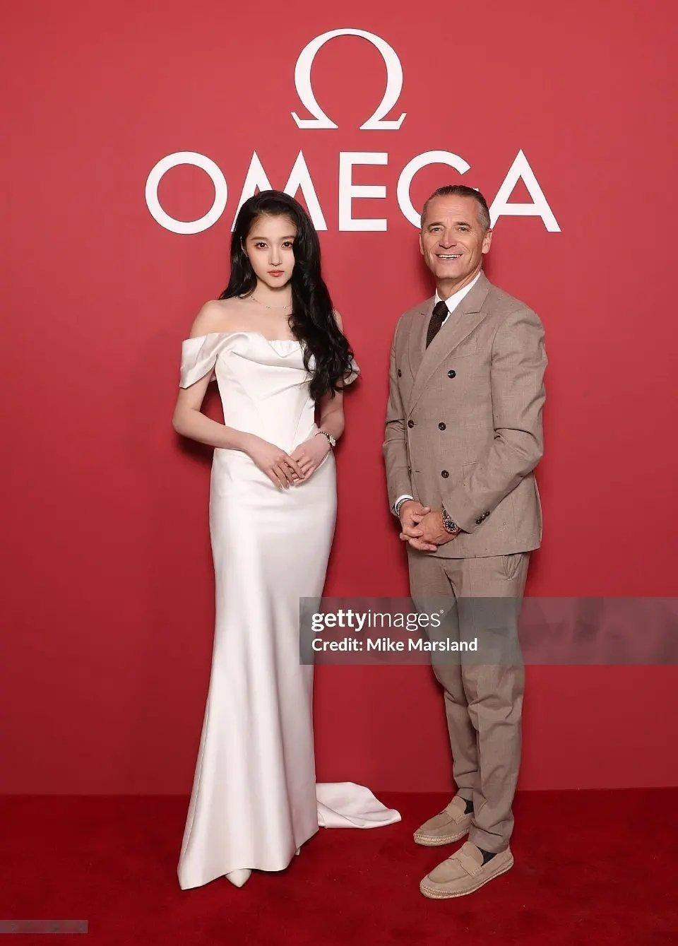 关晓彤生图看起来怎么样？和鹿晗分手后状态是不是变好了