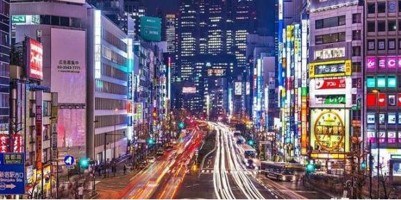 日本为何不向中国人道歉？原因就两点。 日本不向中国人道歉，归根结底就两点原