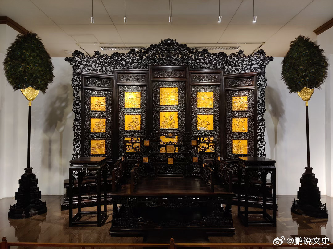 陈丽华逝世“长安街—建国路”有她两座毕生心血的建筑“长安俱乐部”、“紫檀博物馆”