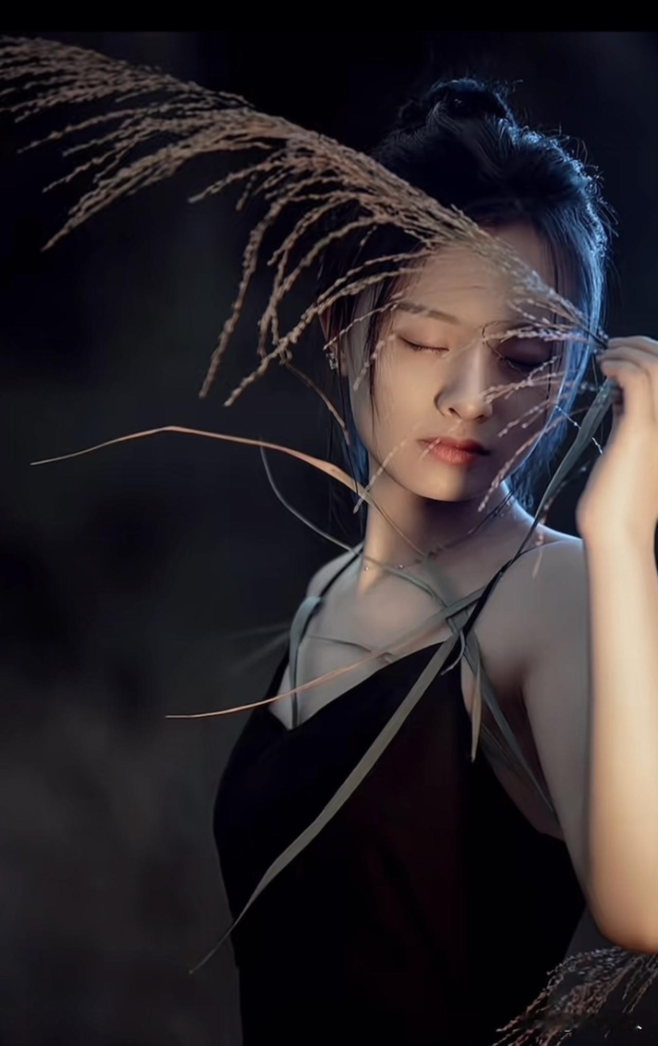 新思维：请允许身心有倦意。人不过活在呼吸之间，爱与恨不过在天地之间，得与失不