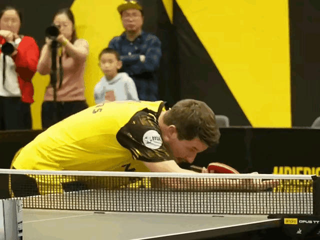 难得！樊振东打球还保持着灵性，今天和卡尔松的一战化身削球手，哈哈，东哥啥招