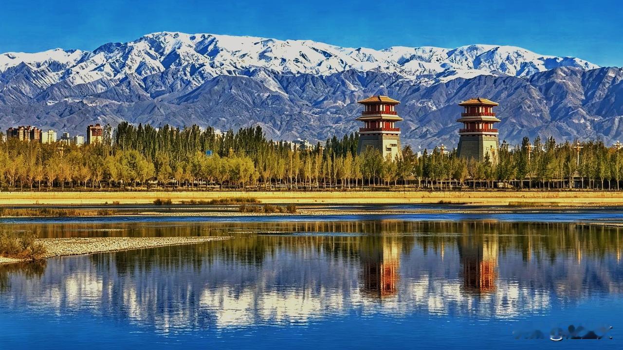 🇨🇳🇨🇳🇨🇳🇨🇳🇨🇳不望祁连山顶雪，错把张掖当江南。祁连雪山