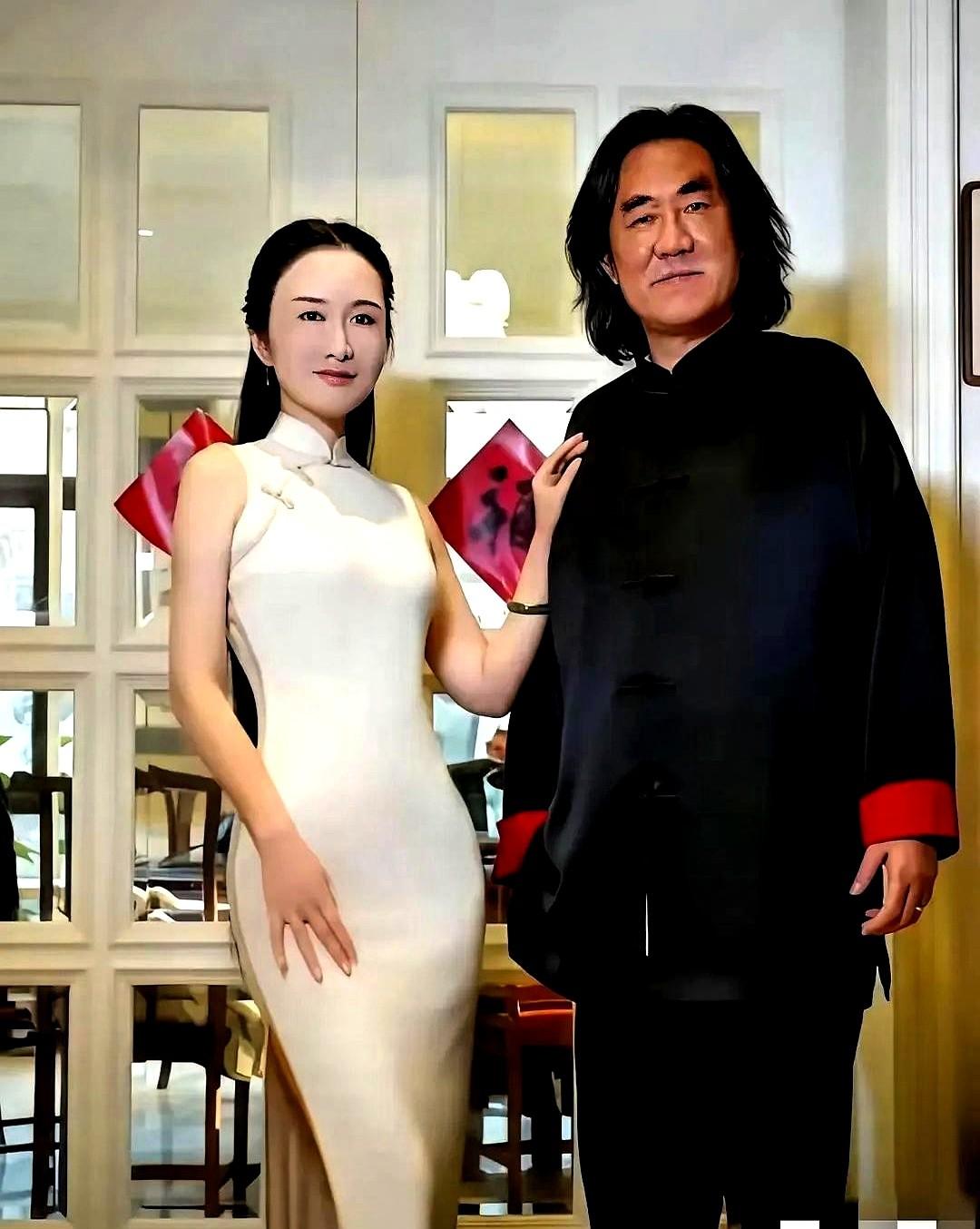 “我是想不通，就是74岁的张纪中了，”最近晒出剃须染发的新造型，精神头直接支棱起