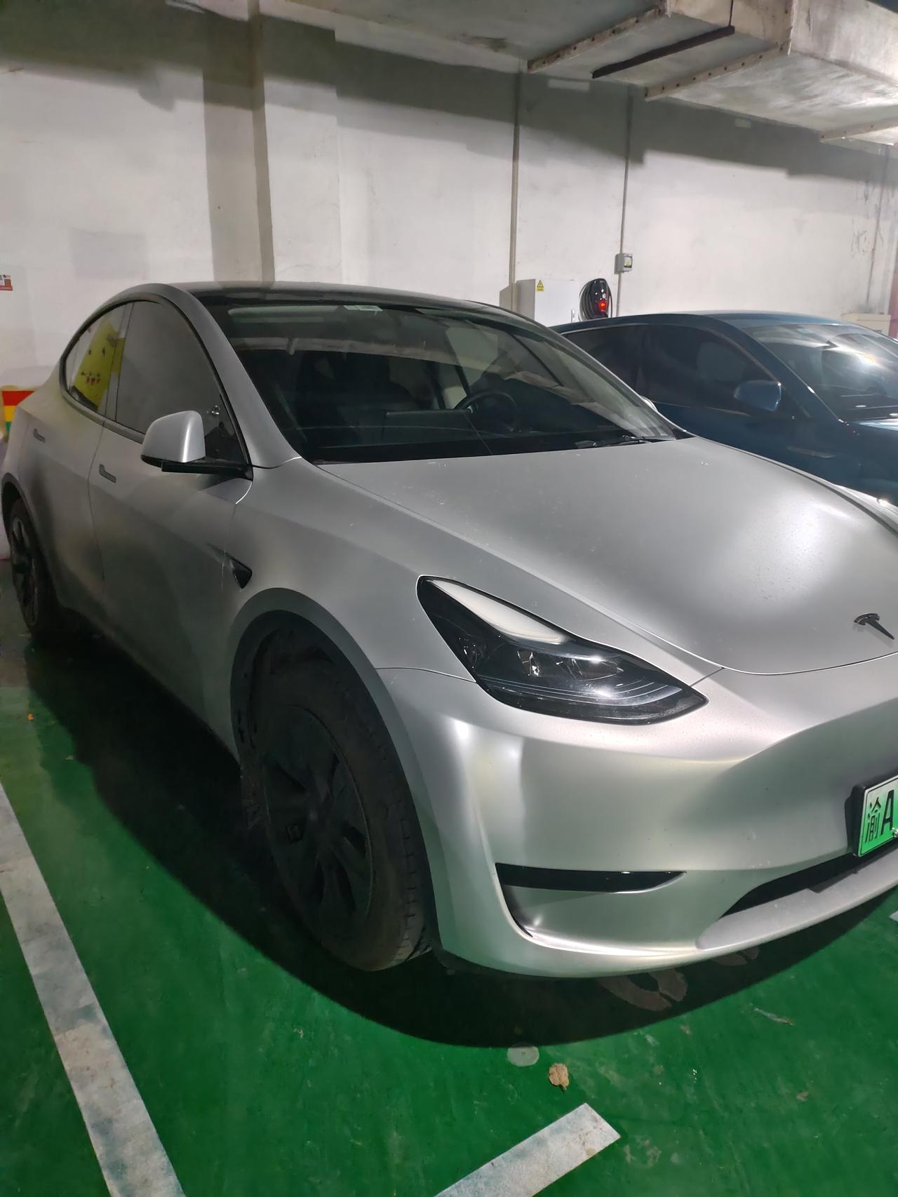 纯电车都没什么开销吧？