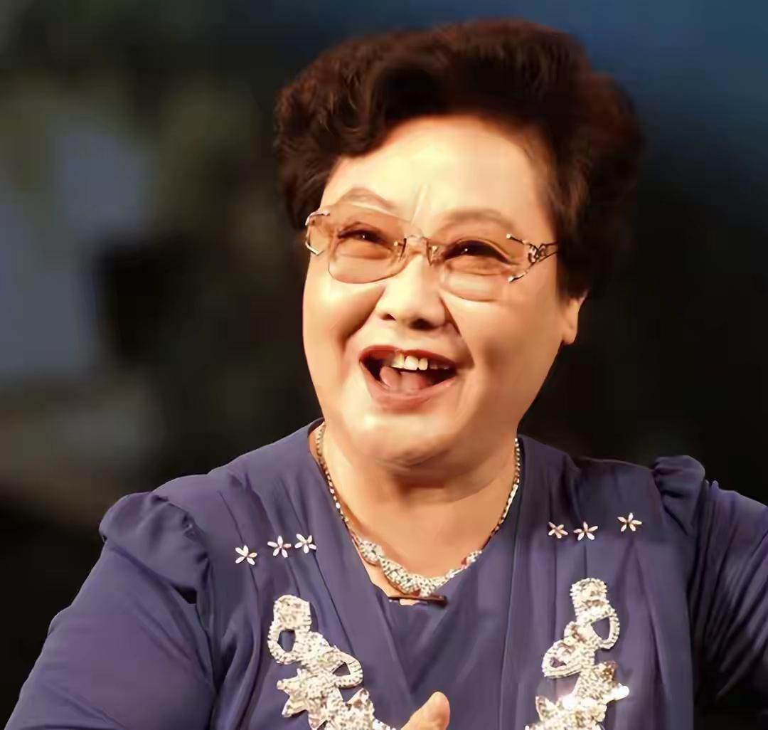 两天走了三位老人。王希季105岁，有女儿送终。朱老，98岁，有女儿送终。郭