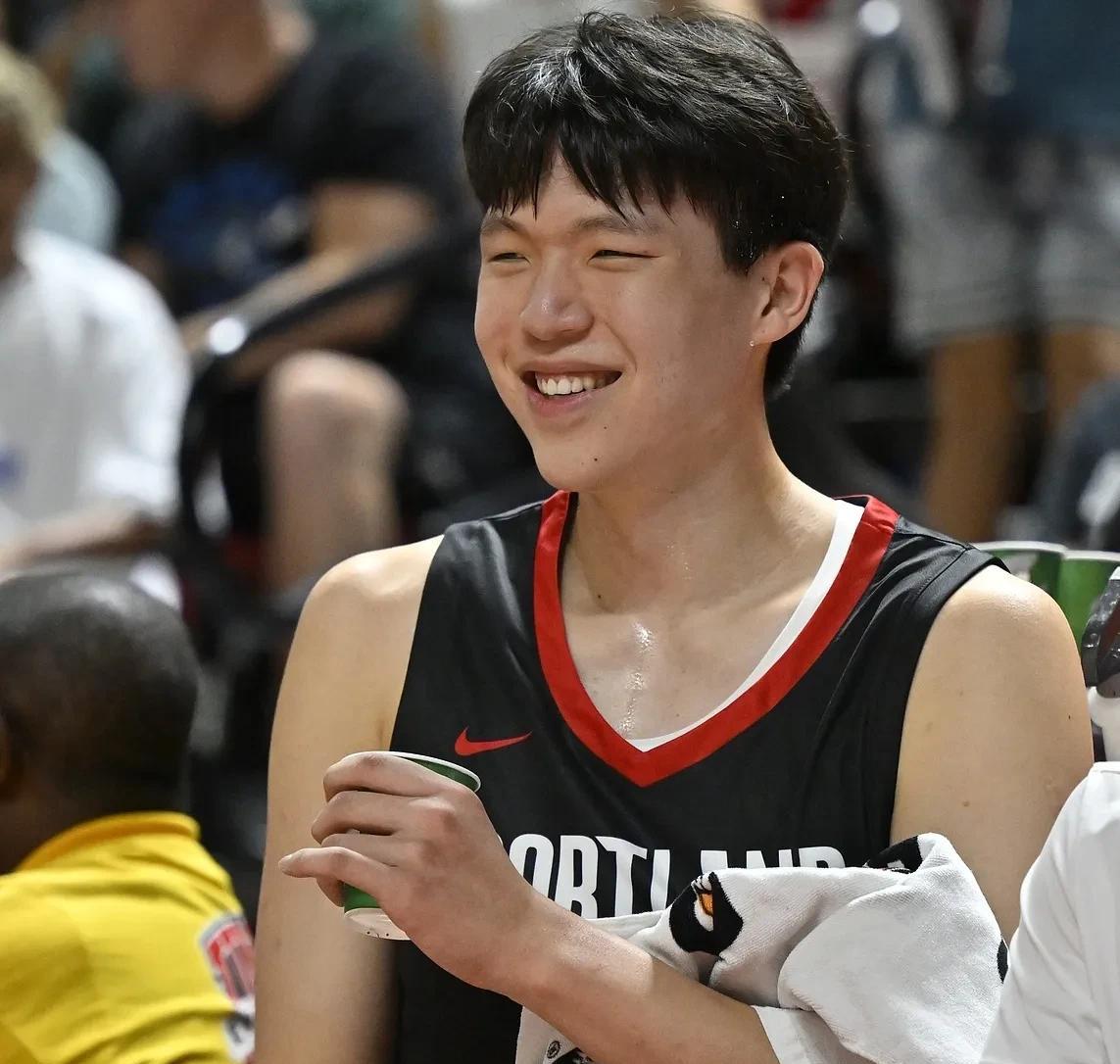 独行侠后悔没？杨瀚森不比状元香？本届的状元弗拉格和十六顺位的杨瀚森都已经完成了