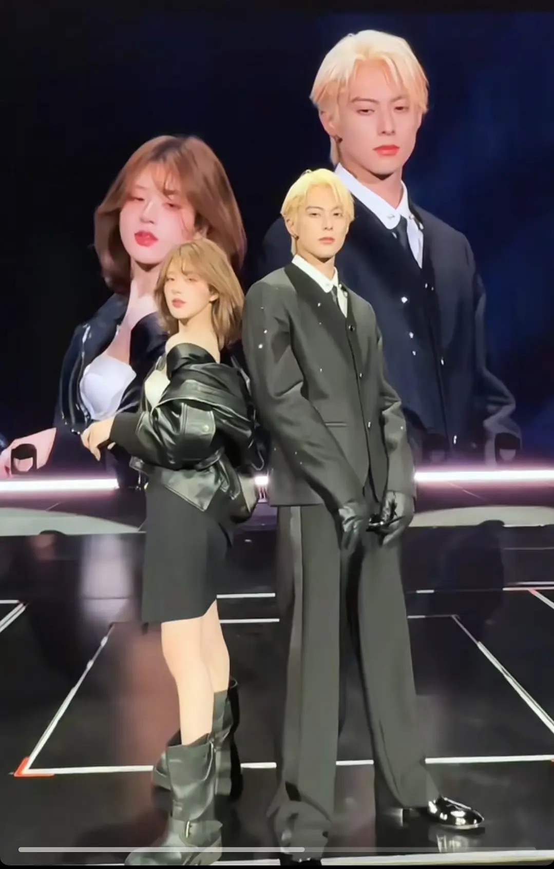 《乡里来的精神小伙和精神小妹》