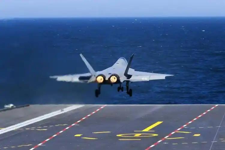令中国电磁弹射领先全球，美国更关注的马伟明还有三大颠覆技术。 076型两栖攻