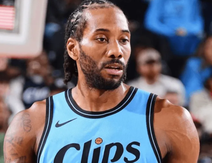 快船记者更新官方社媒，公布了球队明天对阵魔术的伤病报告。伦纳德、乔丹-米勒、小