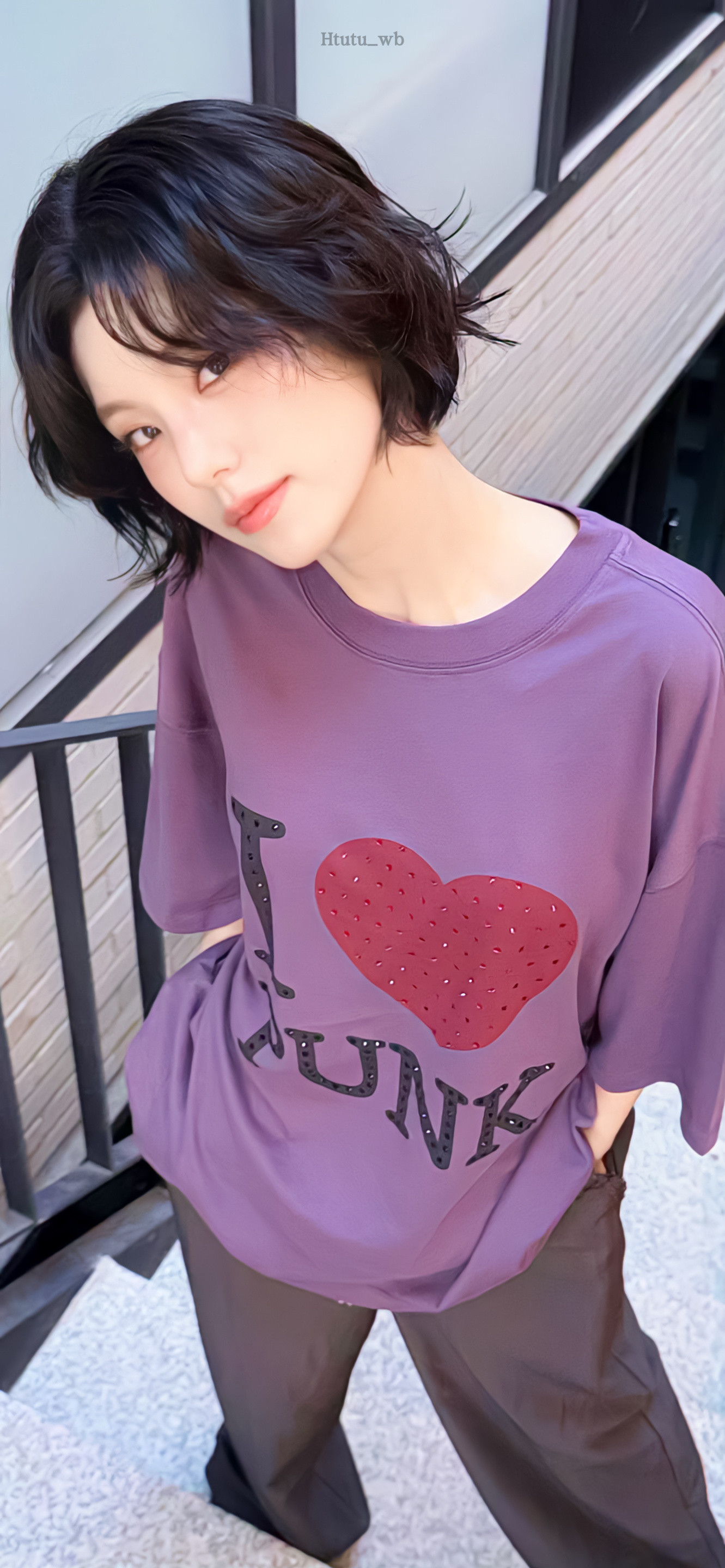 黄礼志Yeji壁纸来啦～😼💛​​​