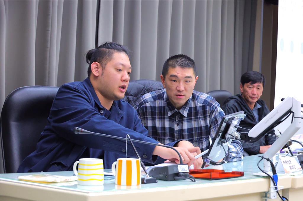 邀民团座谈市政谢国梁:12月起分区举行。继去年首次与公民团体"山海公民拆梁行动