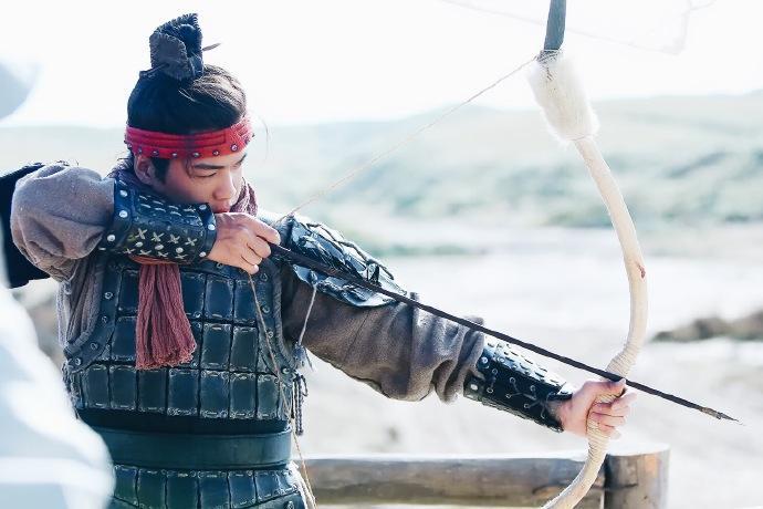 霍去病在汉朝野史里的形象，居然是纯情美少年。东汉的《汉武故事》里，记载了一篇关于