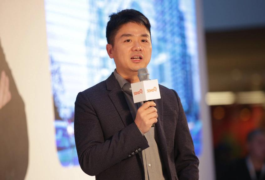 四个人放在一起看，味儿就出来了马云娶的是大学同学张瑛，马化腾娶的是大学同学王丹