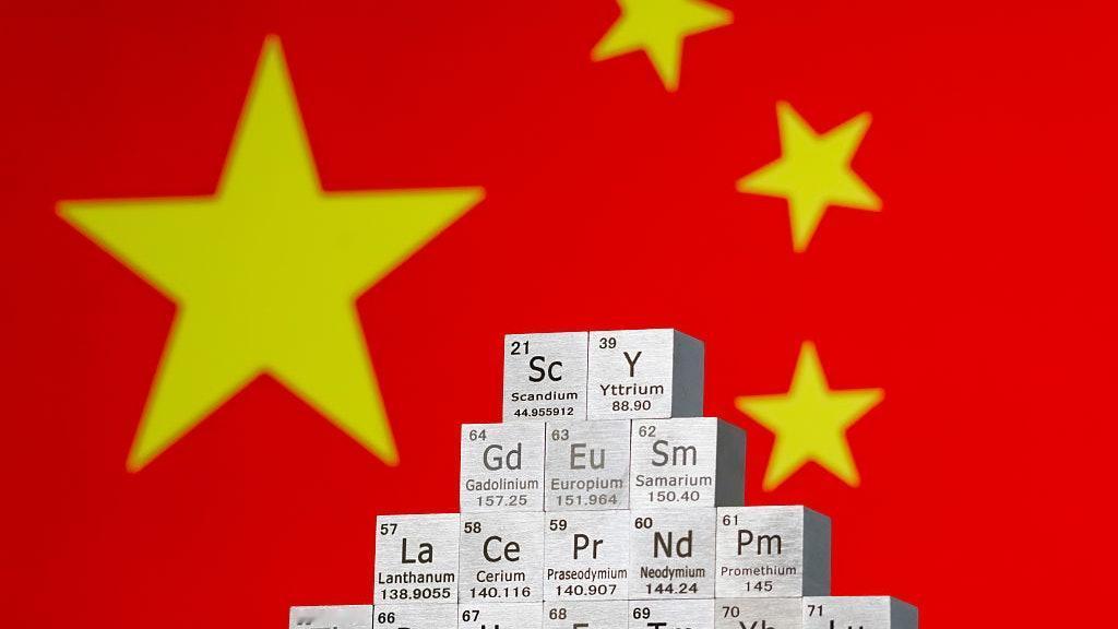 欧洲抱怨中国卡稀土脖子太紧，自己成中美博弈倒霉蛋，希望我方高抬贵手。4月18