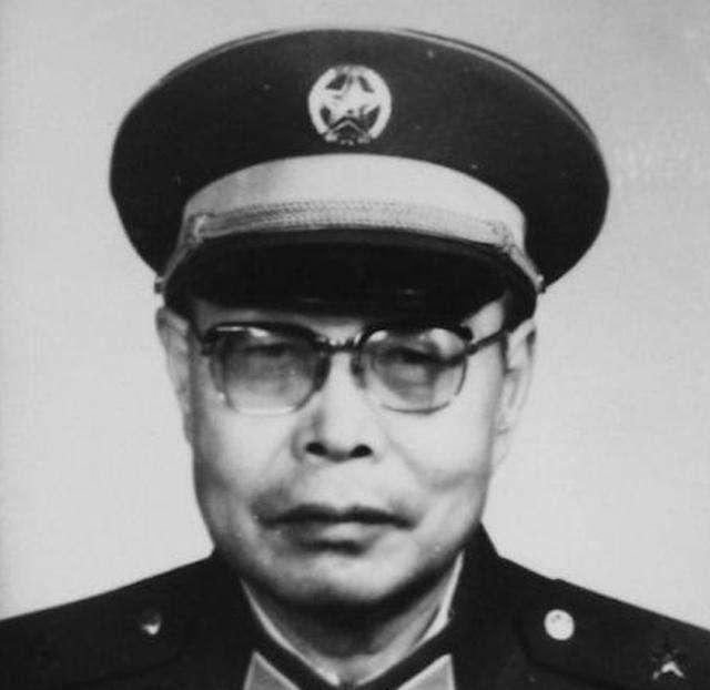 1952年8月2日上午9时许，朝鲜三八线以北梨木洞，39军115师代师长王扶之等