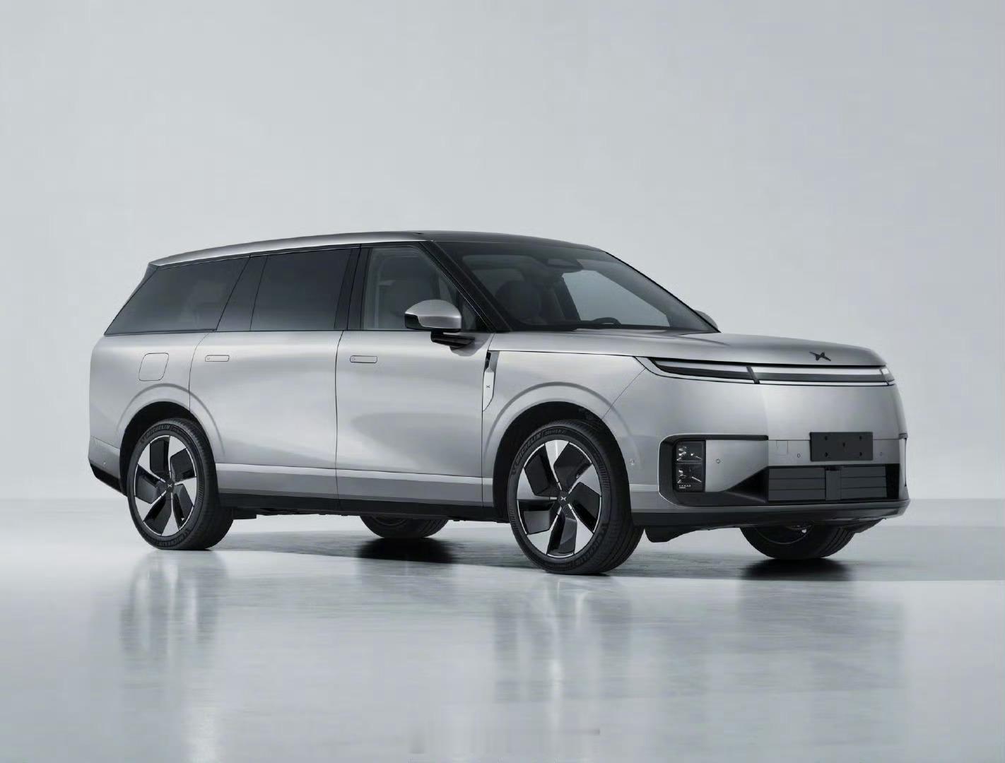 小鹏首款旗舰级大六座SUVGX申报图公布！新车长超5.2米，轴距超3