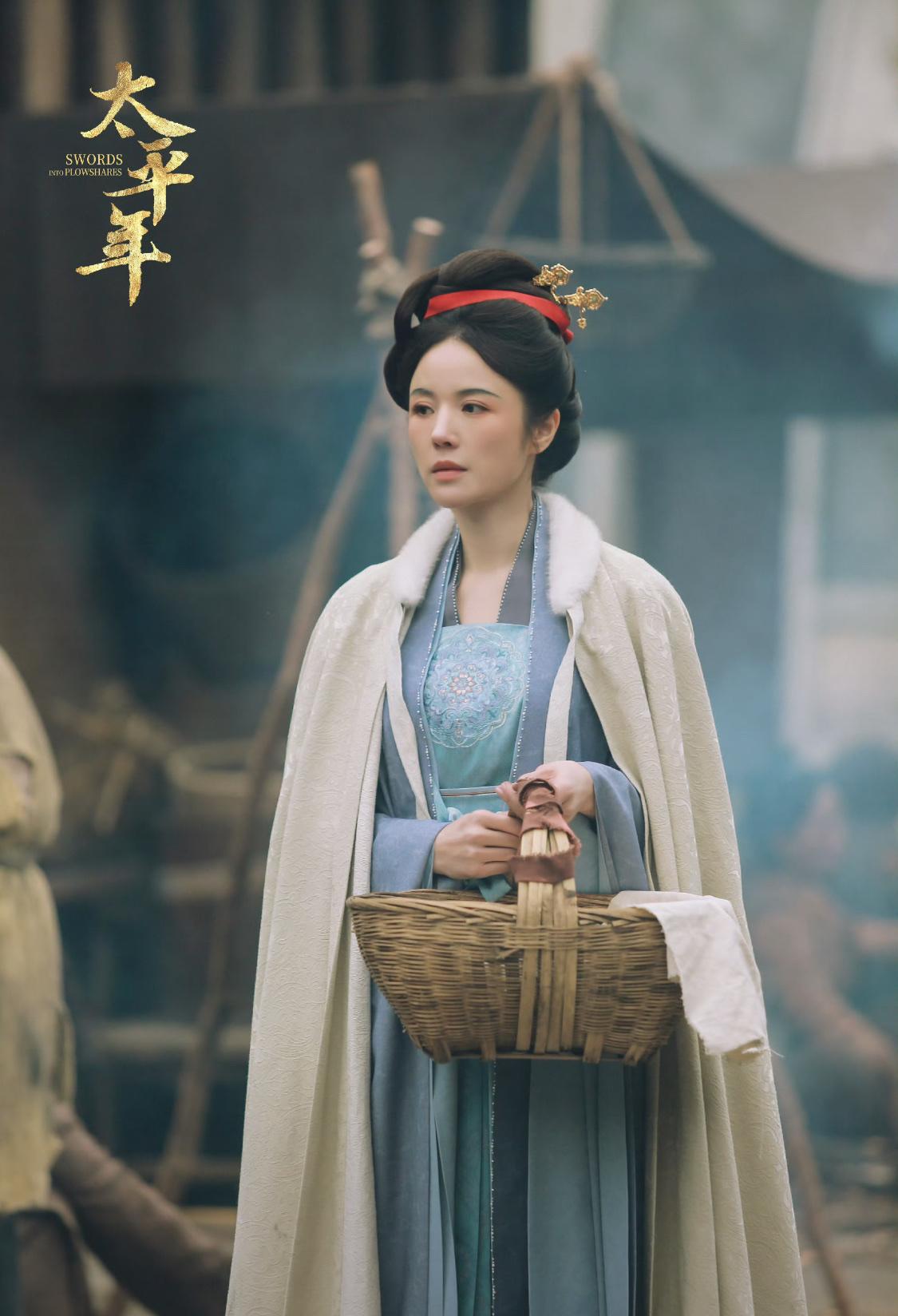 南国夫人没有被张彦泽吃掉，还跑了出来，后来被契丹人带到契丹去了，和石重贵一起。