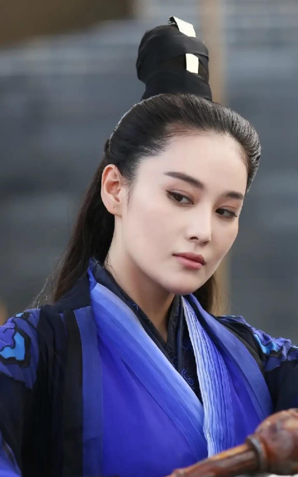 李莫愁和梅超风谁武功更厉害？黄老邪都说过了，不管是哪个徒弟都能搞定李莫愁，何况