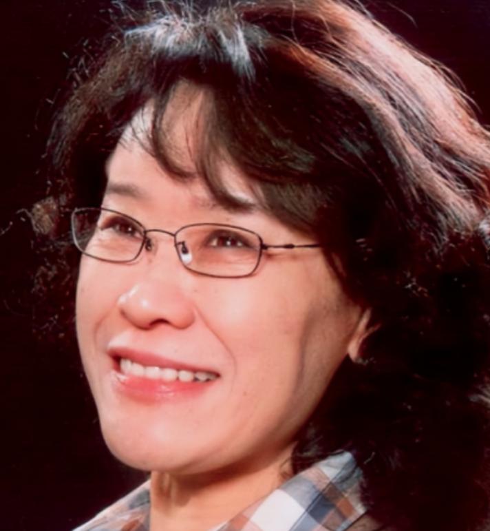 张海迪是个谜！她1955年出生，虽然患有多种疾病，但如今不仅面色红润，还活得十分