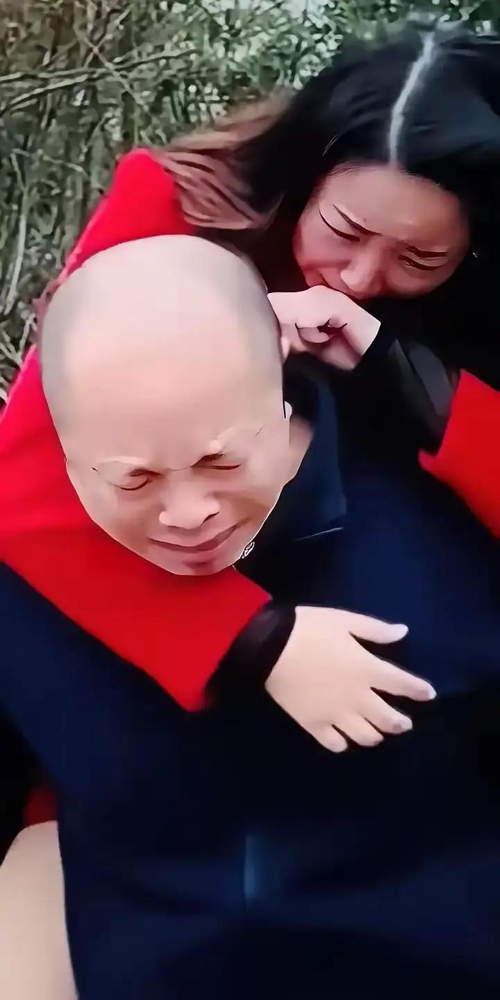 临沂一个哥哥刷到妹妹远嫁离婚三年不敢回娘家，第二天就请假，揣着爸妈蒸的枣花馍和一