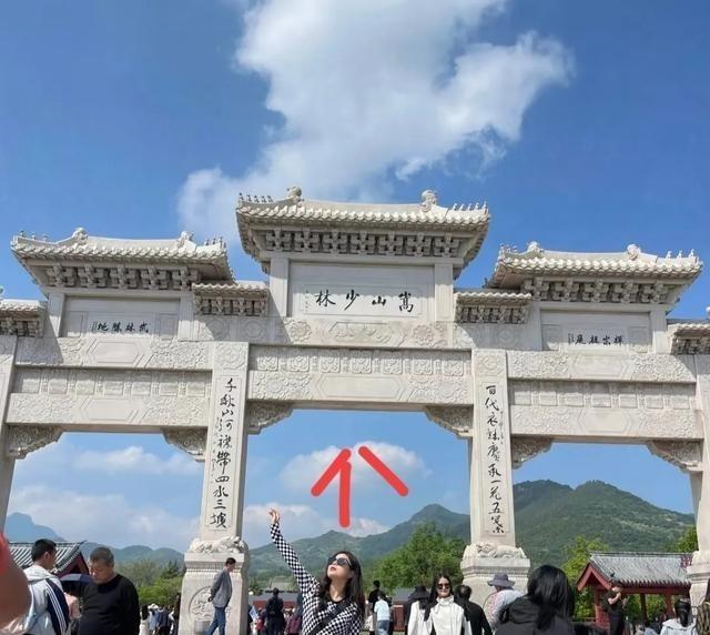 1988年汉城奥运会，五朵金花拼尽全力，拿回五枚银牌。那一年，东德的奥托一人独