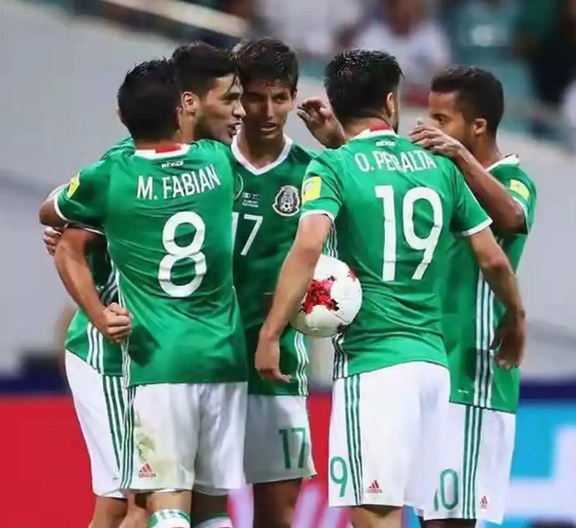 国足退步速度超国际足联拉拢，球迷：有生之年还能等到世界杯吗？