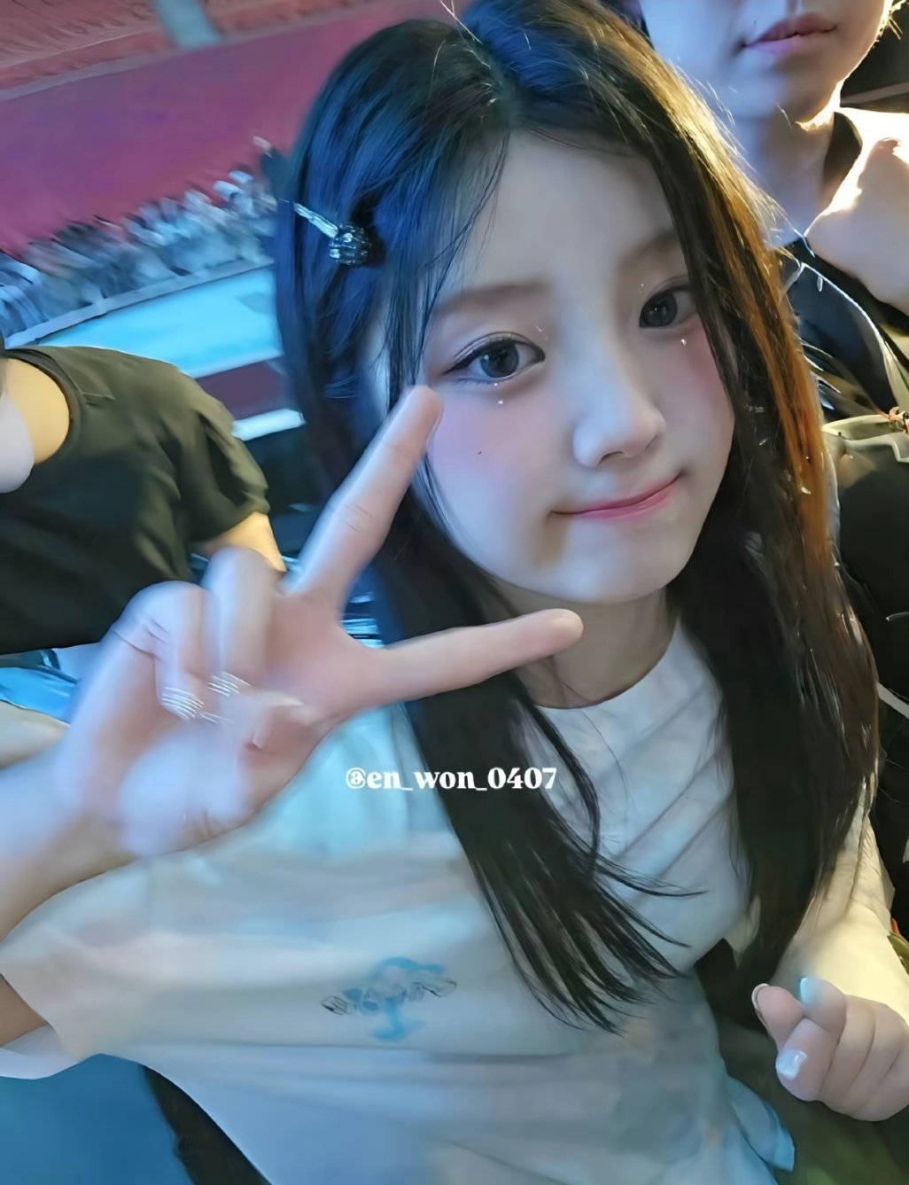 李沅禧购物视频被日本网友炎上【李沅禧】看着这张萌脸再说一次呢把吻打成炎了好粗心