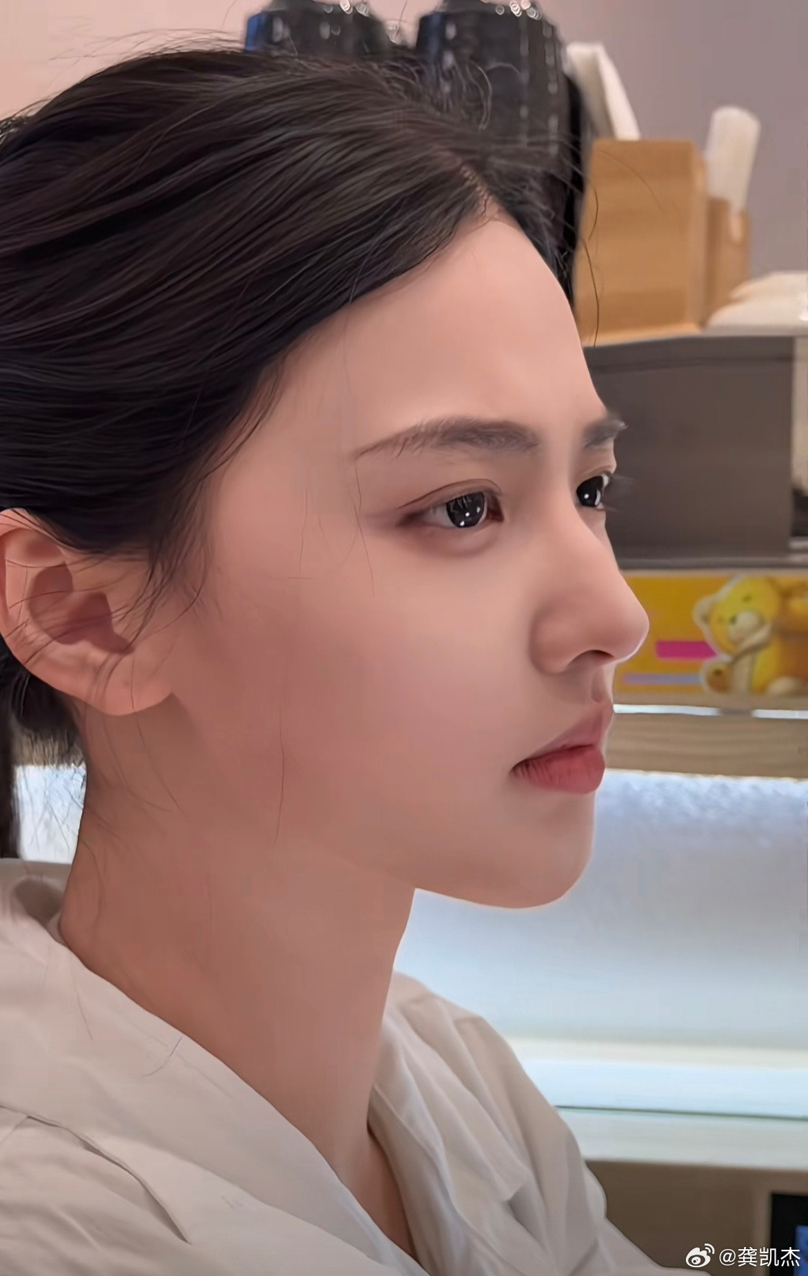 她希望大家找一下缺点，哪里不够完美？