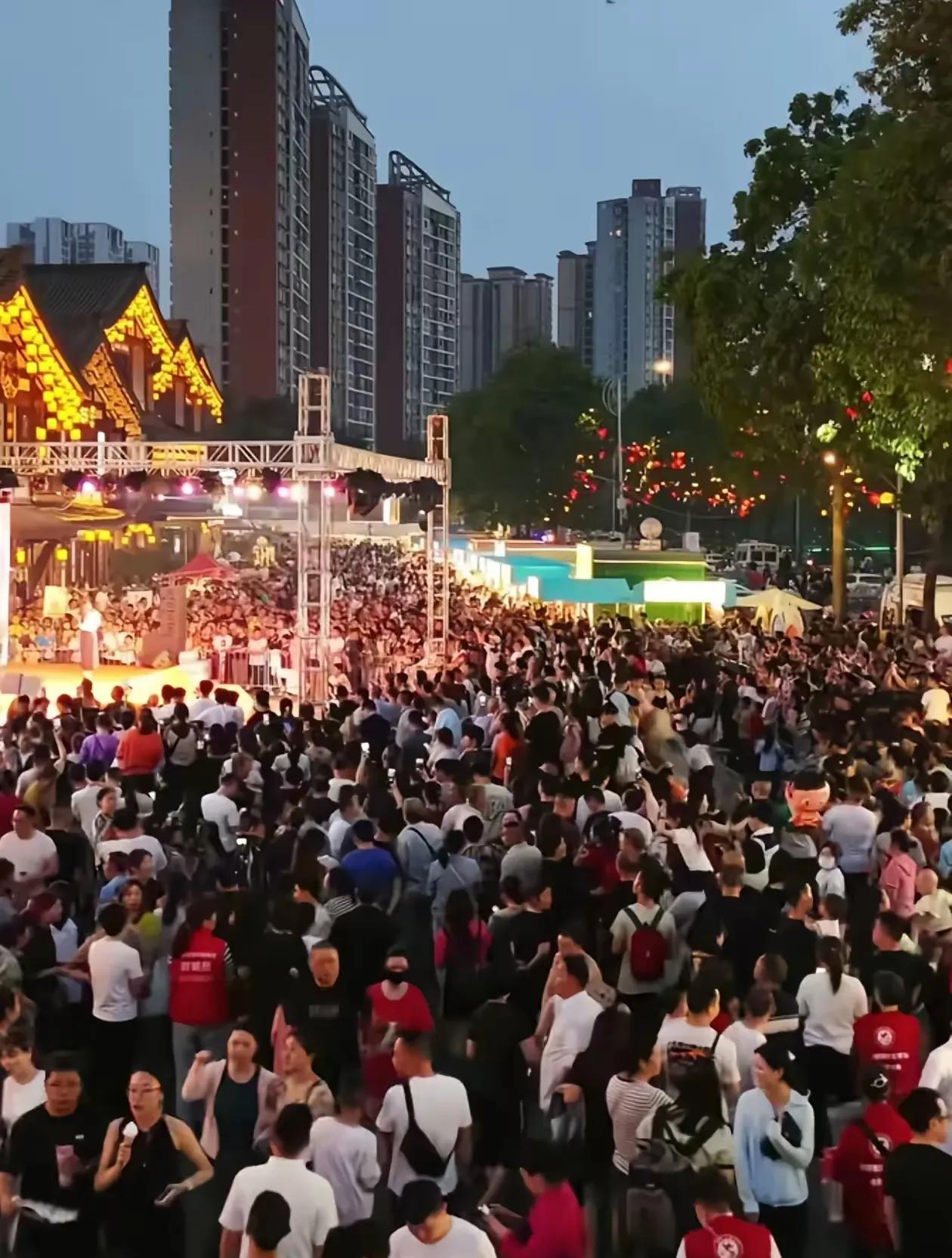 五一假期，最大赢家，不是北京故宫，也不是上海外滩，更不是西安不夜城，而是几年还是