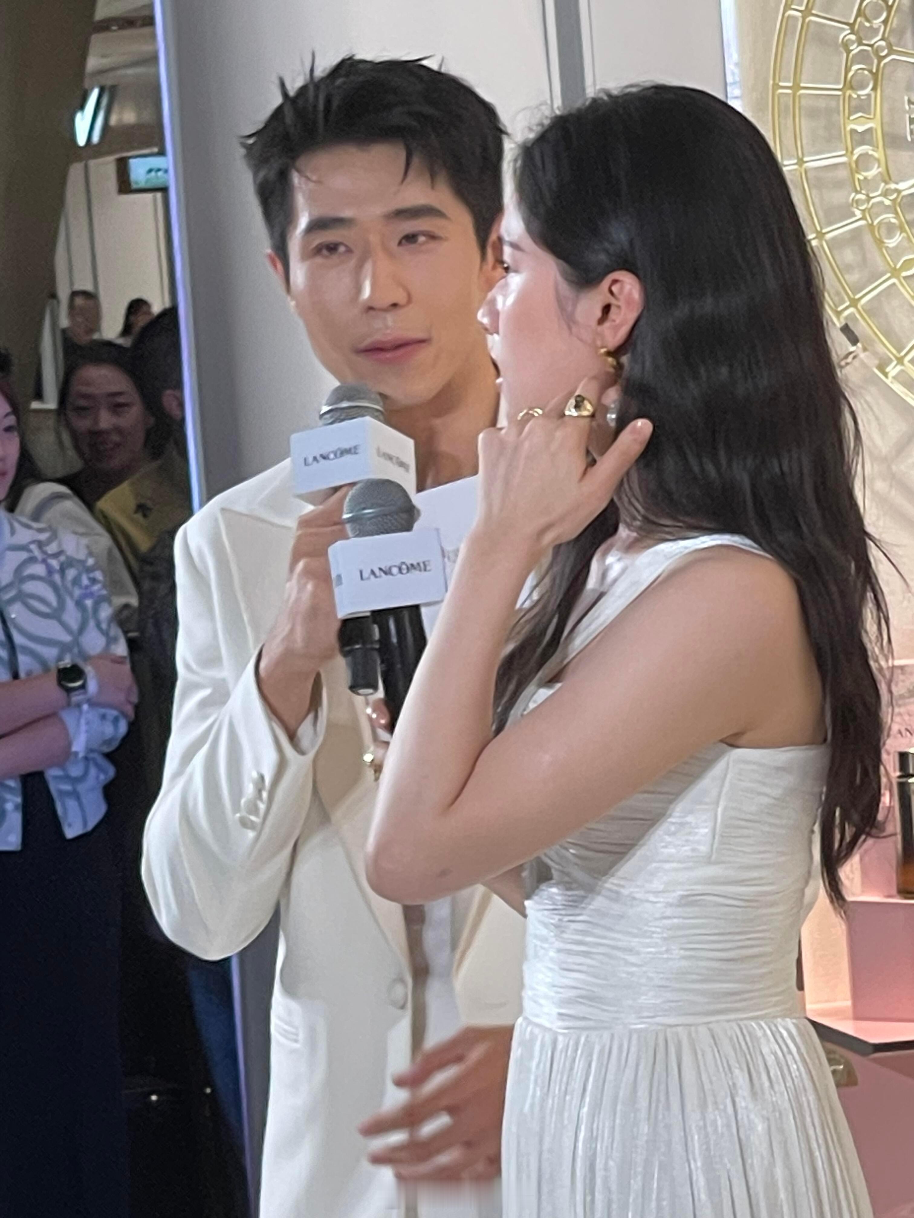偶遇张婧仪活动图太可爱了​​​