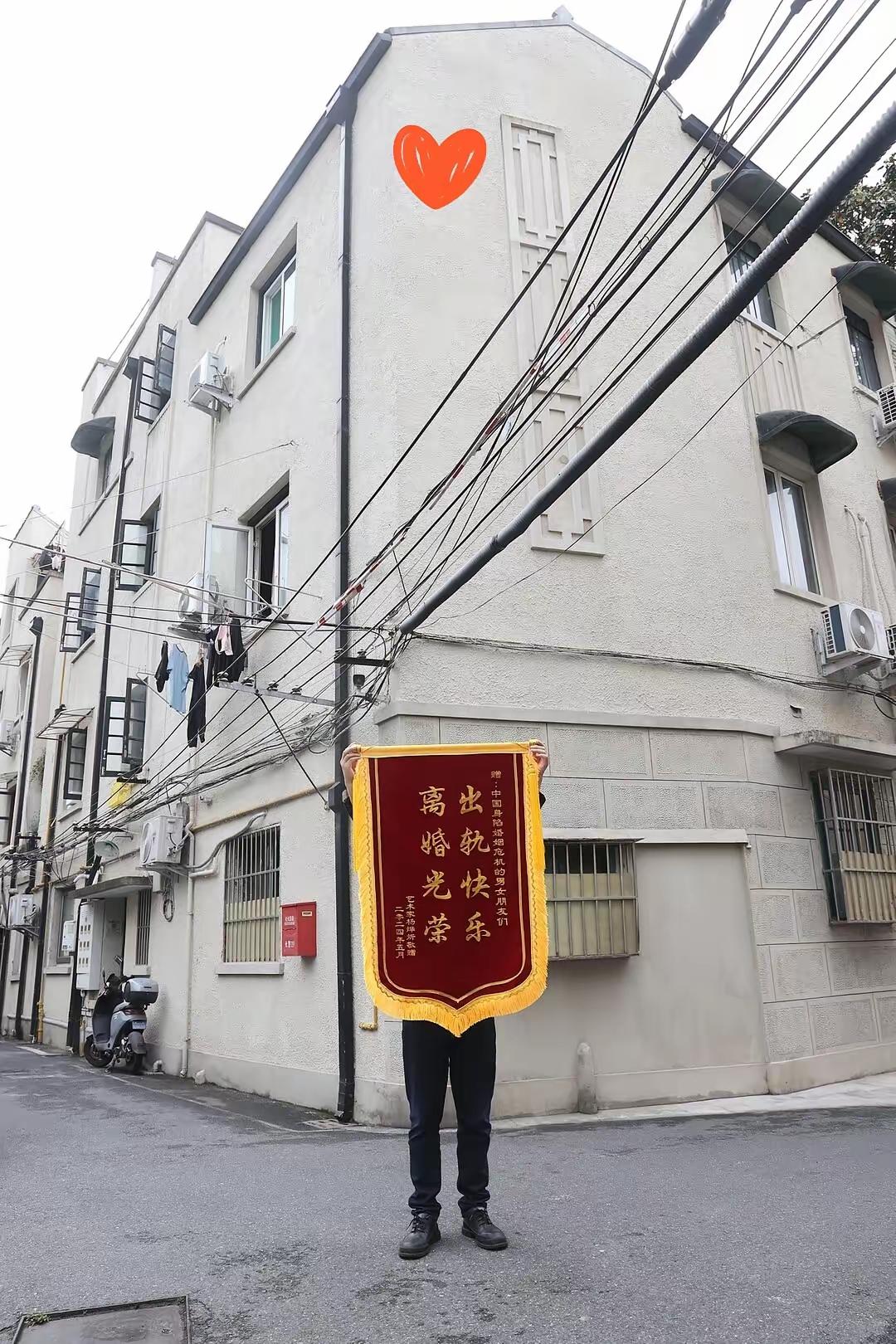 千万别觉得歇斯底里的争吵才算报复，真正戳破人心的反击，从来都不带一点戾气，却能