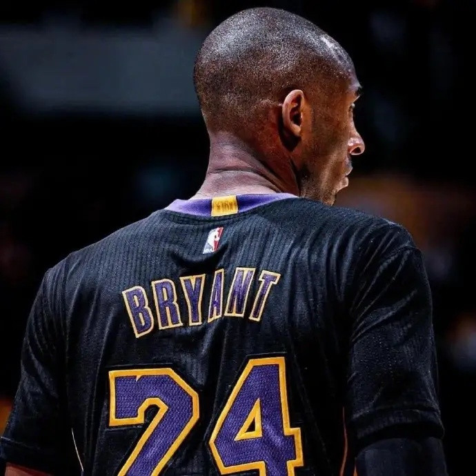 自己不要活的太累，应该学着想开、看淡，学着不强求，学着深藏。适时放松自己，寻找宣