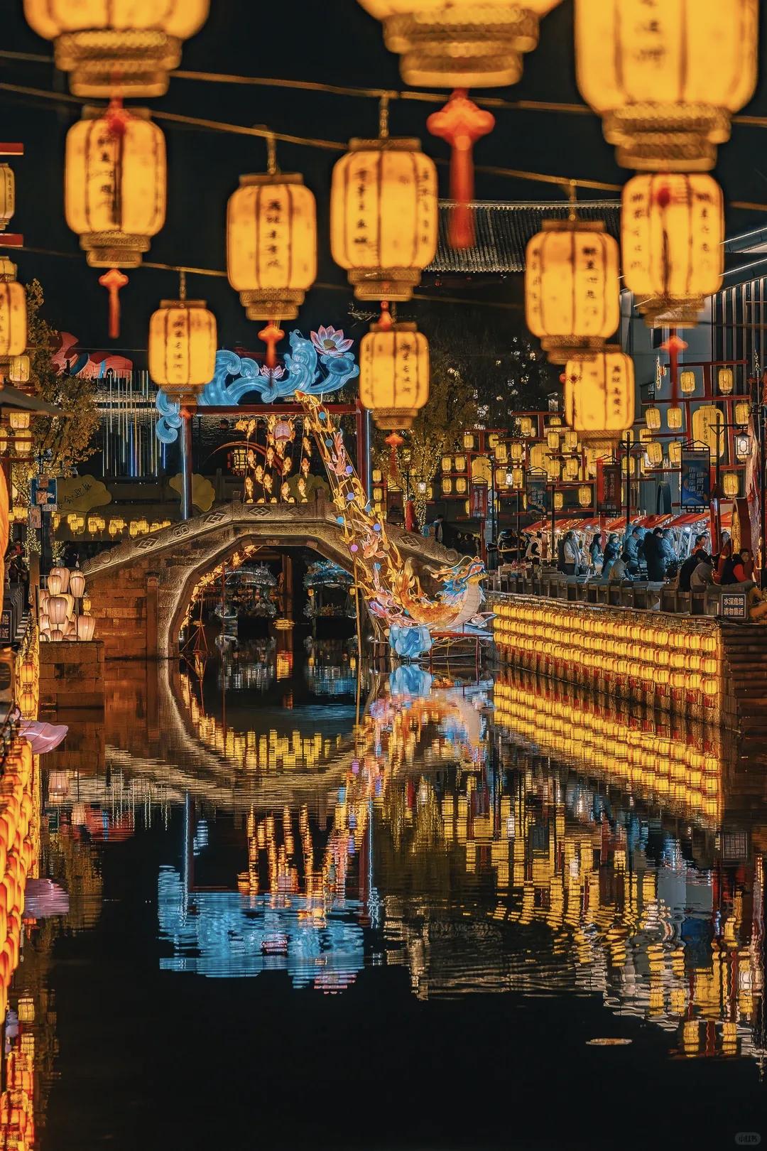 【正月十五去赏灯，这才算过完年】正月十五去赏灯，这才算过完年，