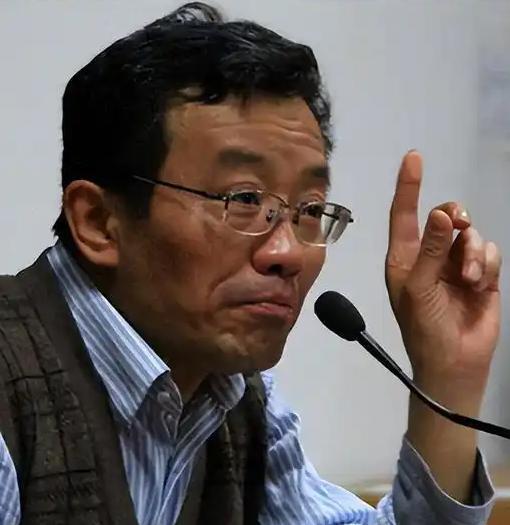 复旦大学王德峰教授再次语出惊人！他说：“贫穷富贵皆有定数，像我的儿子，从小念最好
