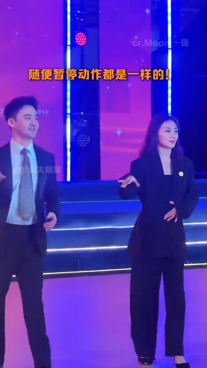 果然法拉利老了也是法拉利。这整齐划一的队形，这分毫不差的卡点，刷到拉丁舞比赛结束