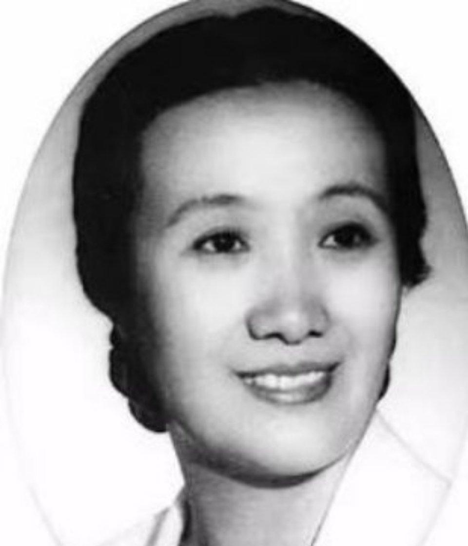 1935年的一天，杜月笙忙完一天的事，肚子已经是饥肠辘辘，他就带着手下去了一家生