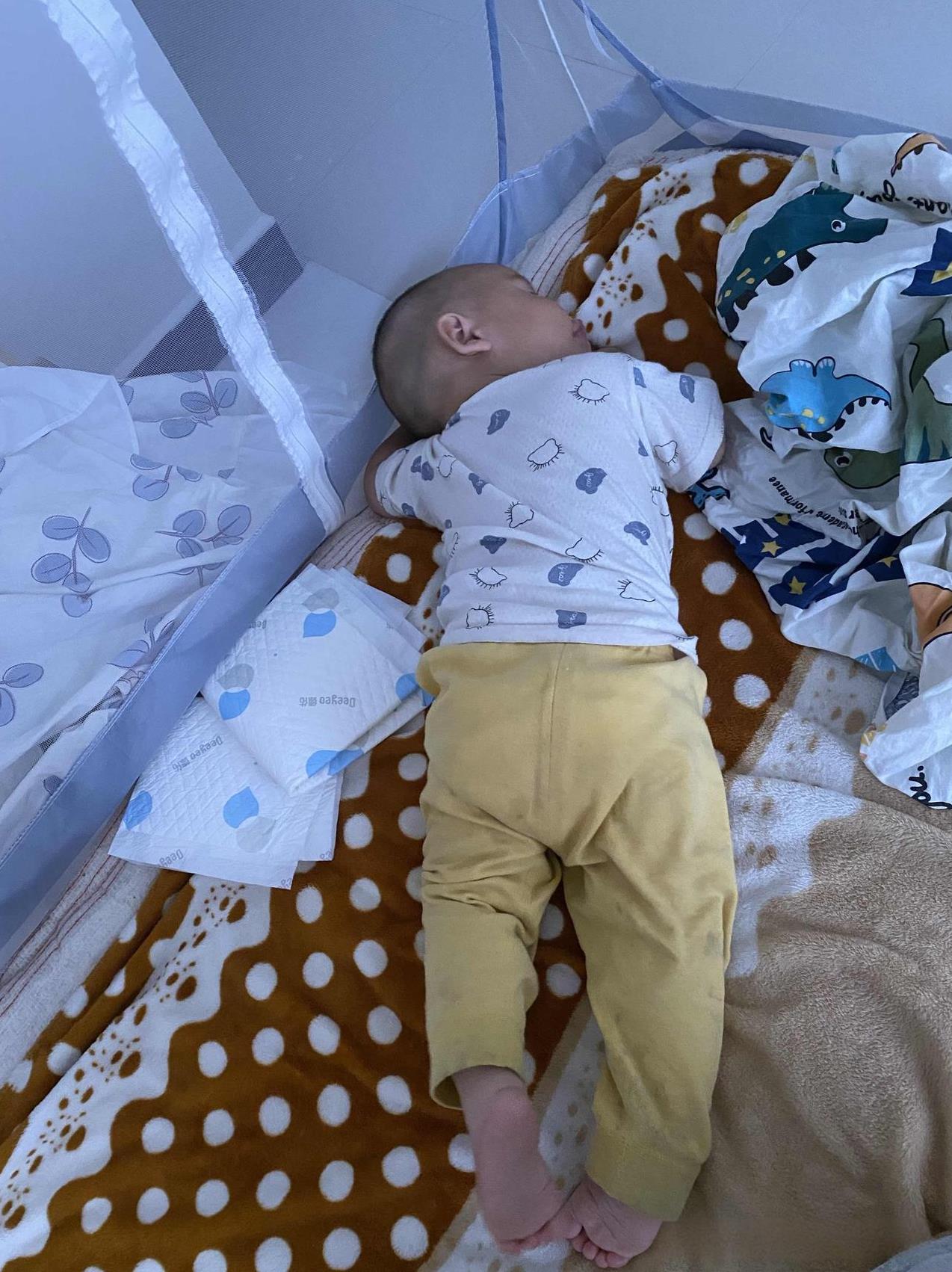 带娃以后才知道：1.孩子断夜奶以后睡整觉简直太香了，好处只有过来人才知道。2
