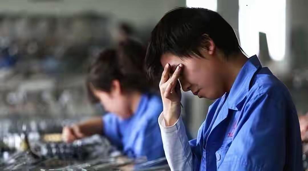为什么现在的男性都养不起家了？你在给三代人还债。用的是同一条命。你爸妈那