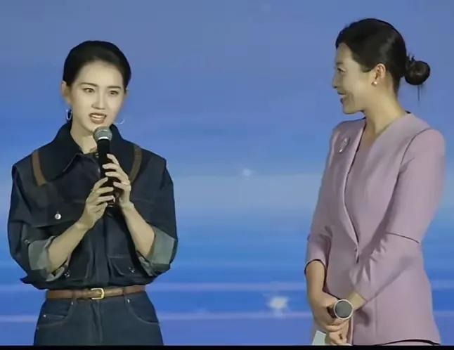 郭宇欣这格局，真的甩内娱很多人几条街！被问为啥从短剧回流长剧，她那句“不愁温饱就