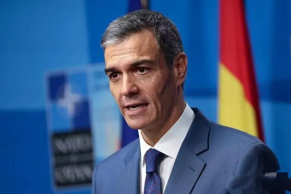 西班牙正式宣布了！当地时间10月5日，西班牙首相桑切斯在首相府正式发表公开声明